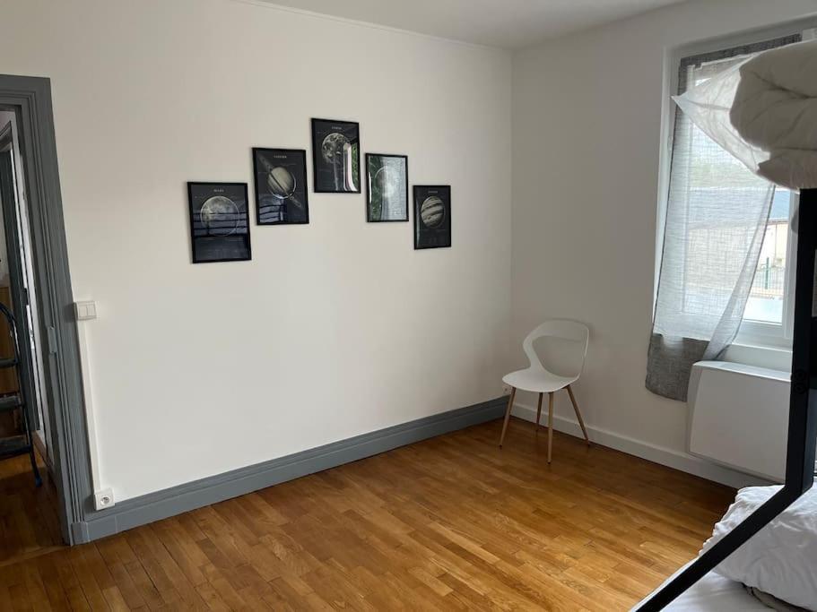 90m2 *